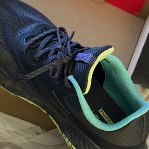 Women’s New Balance Trail sneakers